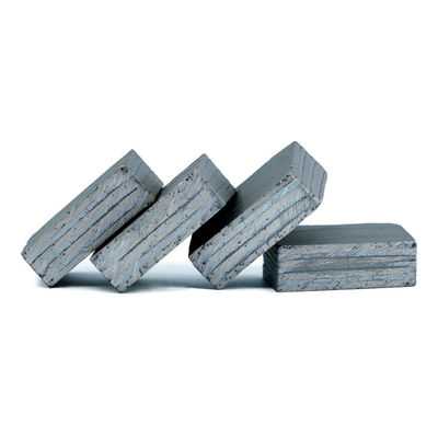 고속 멀티 다이아몬드 세그먼트 부드러운 그라닌 절단 도구 24 * 8.4/7.6 * 15mm 6.5mm