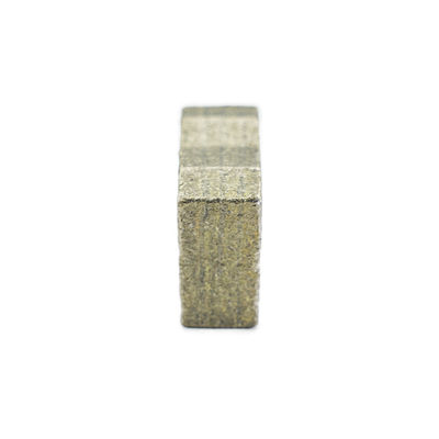 고속 멀티 다이아몬드 세그먼트 부드러운 그라닌 절단 도구 24 * 8.4/7.6 * 15mm 6.5mm