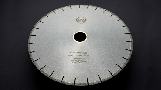 고 절단 속도 다이아몬드 절단 디스크 CNC 브리지 머신 D350mm 금속 분말