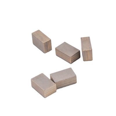 맞춤형 지원 OBM 다이아몬드 세그먼트 24 * 10 * 15mm 인 인도네시아에서 1600mm 톱 블레이드