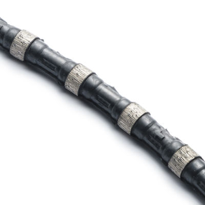 브라질 시장에서 강화 된 콘크리트 와이어 톱을위한 32mm 리바르 절단 다이아몬드 와이어