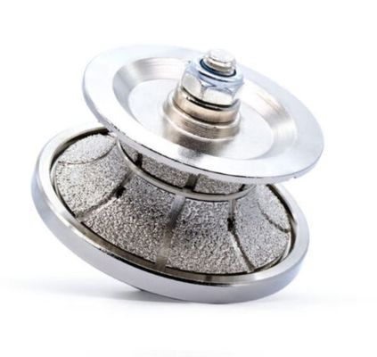 20-40mm 두께 시너지 다이아몬드 돌 라우터 비트 그라나이트 대리석 굴착 패드의 깎는 가장자리를 위해