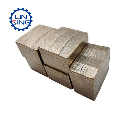저렴한 가격에 멕시코에서 하드 바잘트 모래 돌에 맞춤형 OEM 다이아몬드 세그먼트