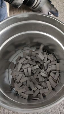 350mm 단일 톱 안데시트 다이아몬드 세그먼트 ARC 모양 팁 40 * 3.6 * 15mm 절단 도구
