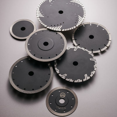 10in 350mm 견고하고 콘크리트 아스팔트 절단 가장자리 높이 0.472in 12mm
