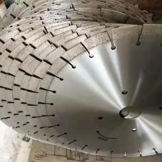 10in 350mm 견고하고 콘크리트 아스팔트 절단 가장자리 높이 0.472in 12mm