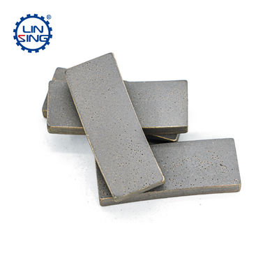OEM D1300MM 다이아몬드 세그먼트 팁은 금속 파우더와 다이아몬드 파우더로 사용자 정의
